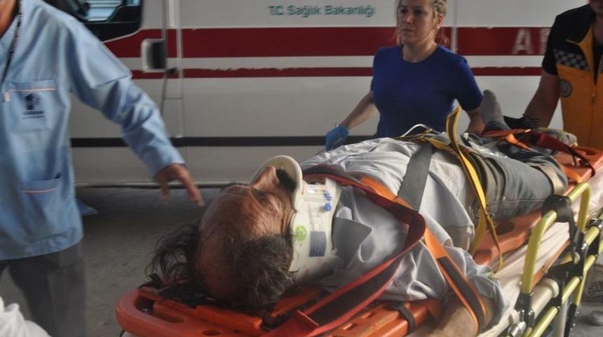 Şaftına Patates &Ccedil;uvalı Dolanan Ara&ccedil; Takla Attı: 4 Yaralı