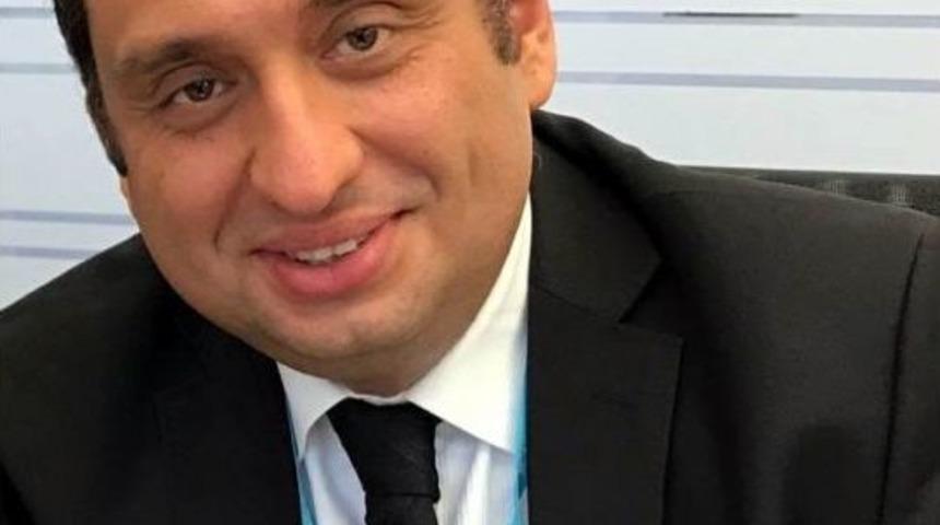 Eski B&uuml;rokratın İlk Kitabı &Ccedil;ıktı