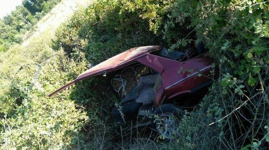 İkiye B&ouml;l&uuml;nen Otomobilden Sağ &Ccedil;ıktılar