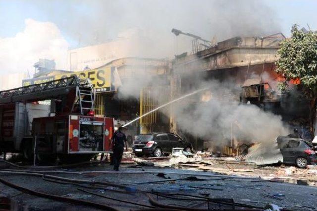 Sanayi Sitesinde Patlama:11 Yaralı