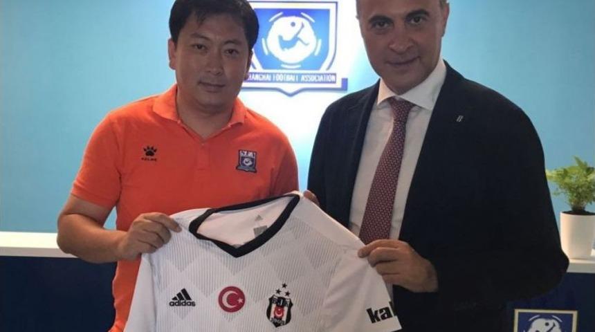 Fikret Orman, Şanghay Futbol Federasyonu’nu Ziyaret Etti