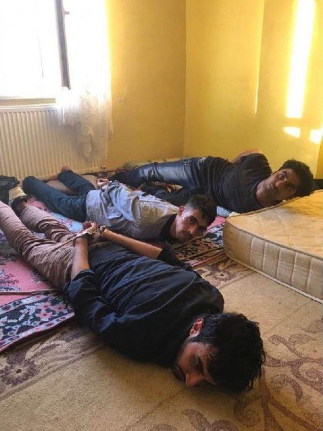 İstanbul'da Kaçırılan 4 Genç Kurtarıldı
