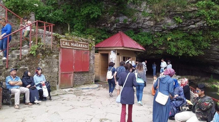 Dünyanın En Uzun İkinci Mağarasına Ziyaretçi Akını