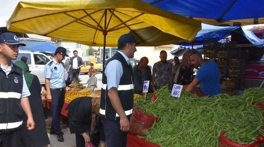 Zabıta Pazaryerini Denetledi