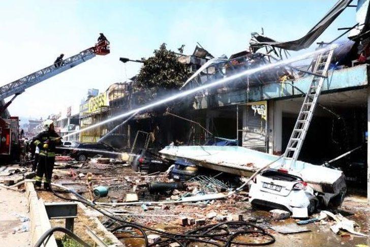 Sanayi Sitesinde Patlama:11 Yaralı (2)