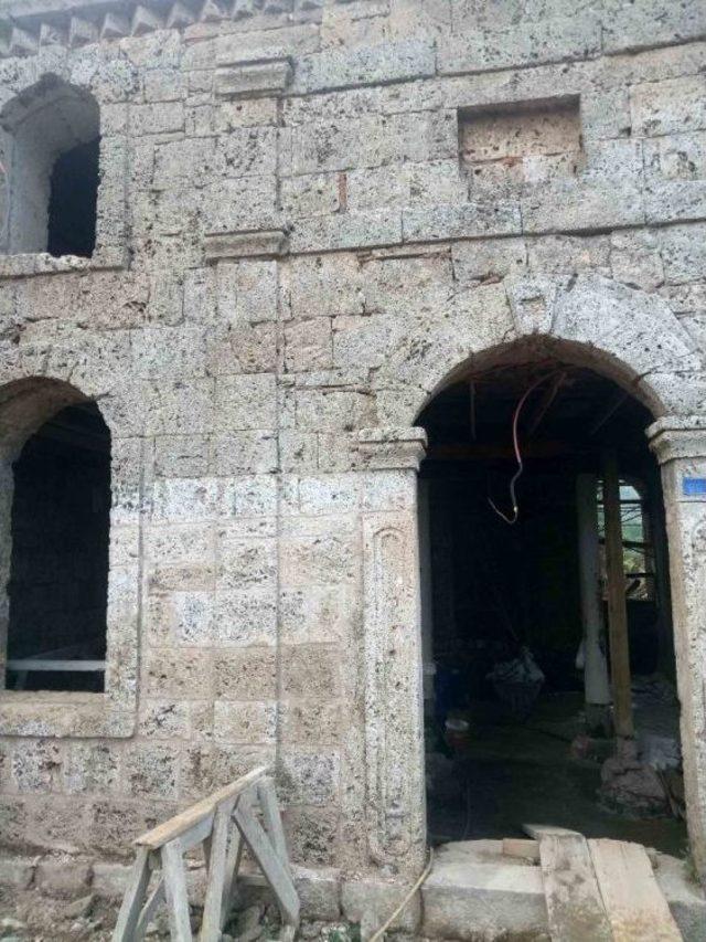 Tarihi Tepecik Camii Yenileniyor