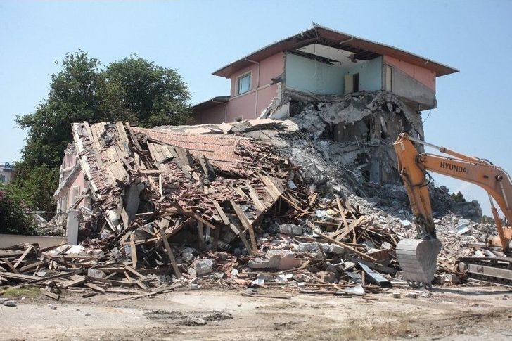 Yıkım Kavgasında İş Bankası Şubelerine Kanalizasyon Ablukası G3