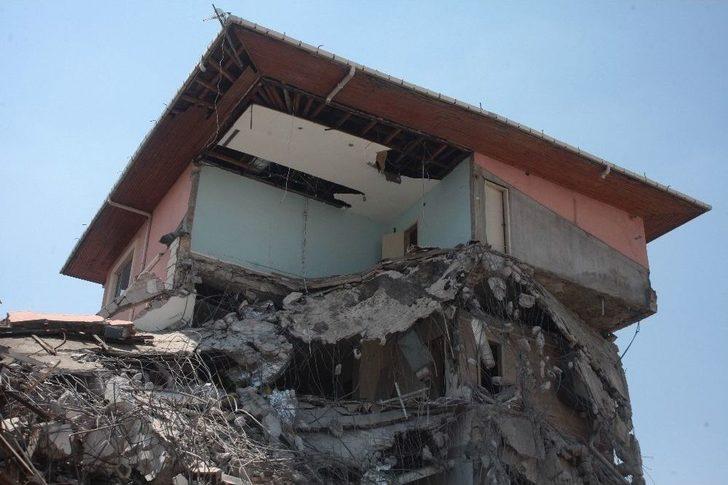 Yıkım Kavgasında İş Bankası Şubelerine Kanalizasyon Ablukası G4