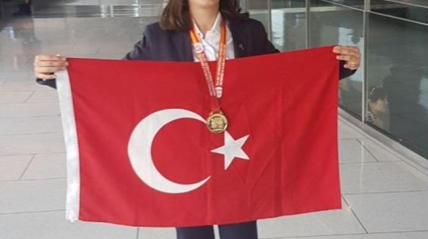 Ceylan, T&uuml;rkiye&rsquo;nin Gururu Oldu