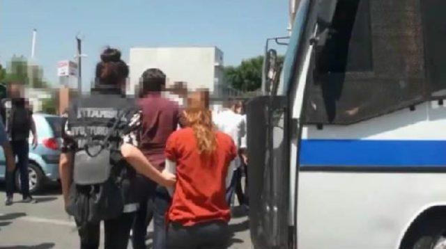 3 Polise Uyuşturucu Gözaltısı