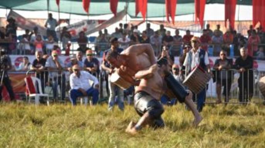 13. Geleneksel G&ouml;kbel Yağlı Pehlivan G&uuml;reşleri