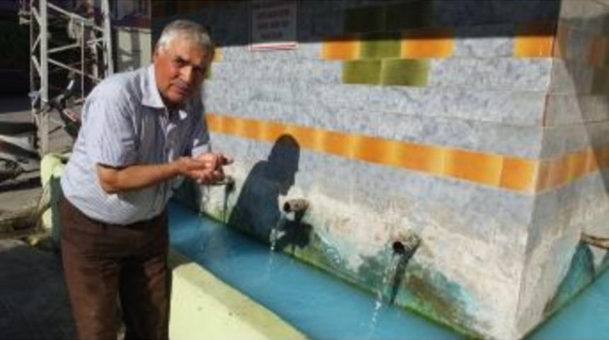 Balatlı&rsquo;da &Ccedil;eşmelerden Şifa Akıyor