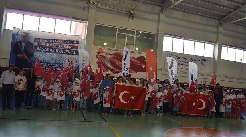 Badminton R&uuml;zgarı 15 Temmuz İ&ccedil;in Esti