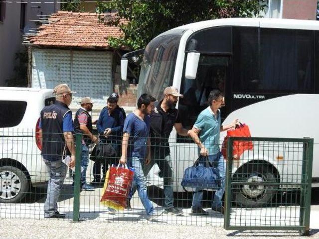 &Ccedil;orum da 16 Fet&ouml; Ş&uuml;phelisi Adliyeye Sevk Edildi 1