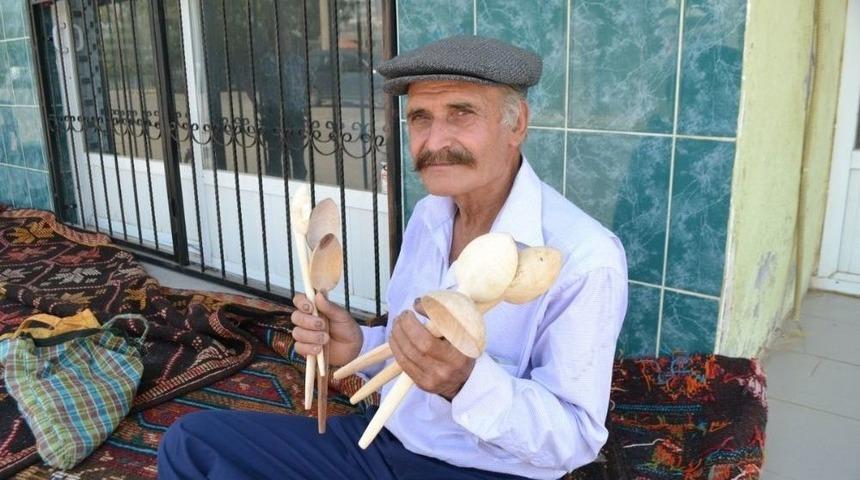 Kaşık Ustası, Teknolojiye Direniyor