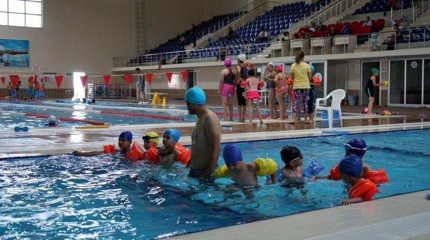 Adıyaman Belediyesi Y&uuml;zme Kursuna Yoğun İlgi