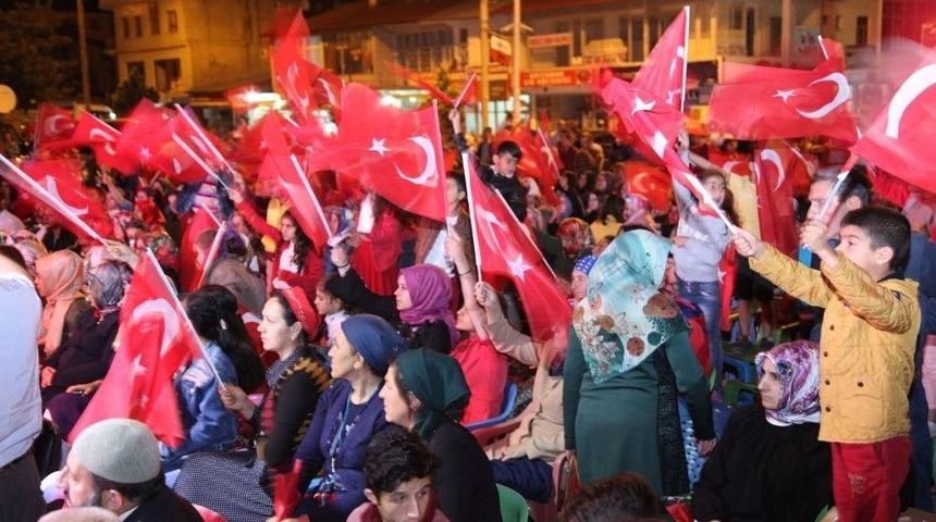Ahlat&rsquo;ta &lsquo;kahramanlık T&uuml;rk&uuml;leri&rsquo; Konseri