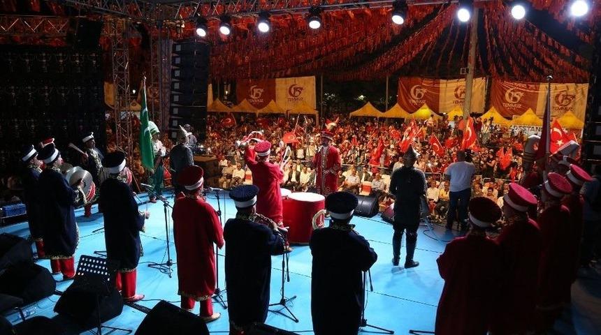 Aziz Milletimizin İradesi Yine Meydanlardaydı