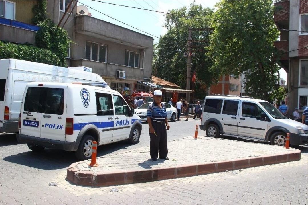 Edremit&rsquo;te Silahlı Saldırı: 2 Yaralı