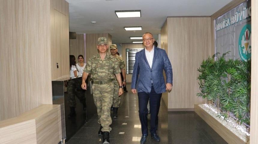 Başkan Erg&uuml;n, Tugay Komutanı Dere&rsquo;yi Ağırladı