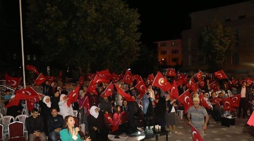 Pazaryeri Demokrasi N&ouml;betine Devam Etti