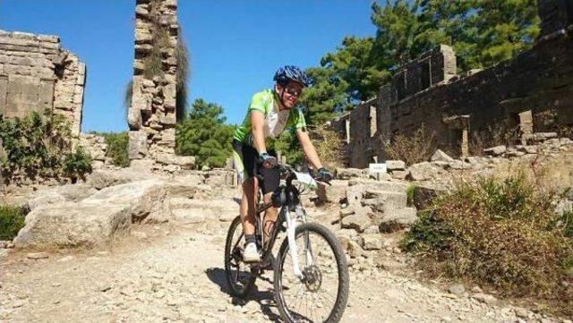 Çaldığı Bisikletin Yerine Eskisini Bıraktı 3