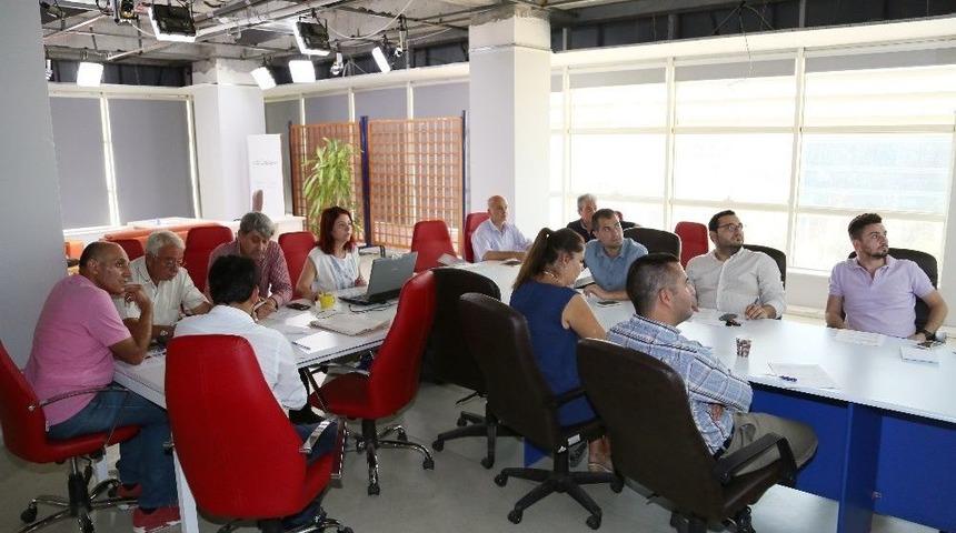 Agc Basın &Ouml;d&uuml;lleri Komisyonu Ad&uuml;&rsquo;de Toplandı