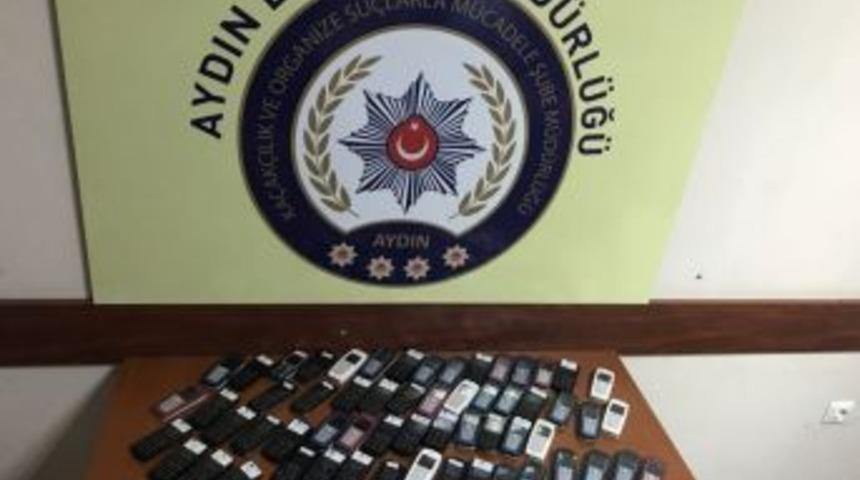 Aydın&rsquo;da 73 Adet Ka&ccedil;ak Cep Telefonu Yakalandı