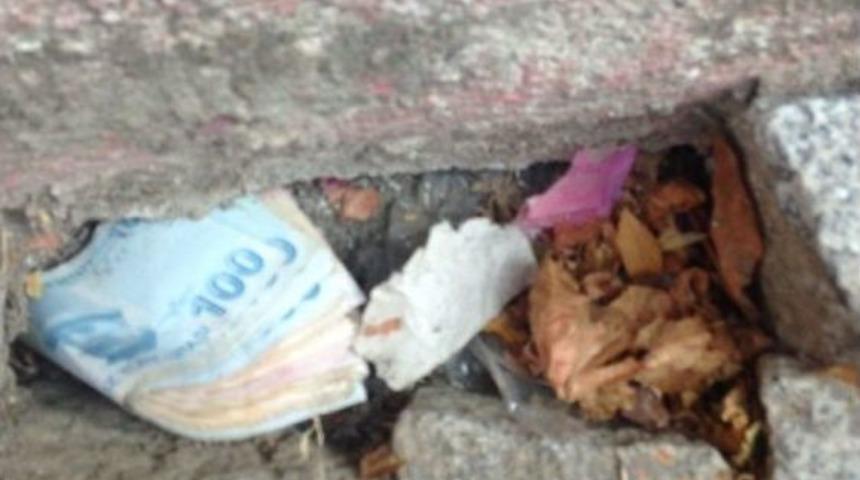 Yaşlı Adamın Boynundaki C&uuml;zdanı &Ccedil;aldı, Polisten Ka&ccedil;amadı