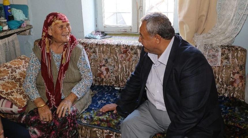 Sağlık Hizmetlerinde Vatandaş Memnuniyeti &Ouml;l&ccedil;&uuml;l&uuml;yor