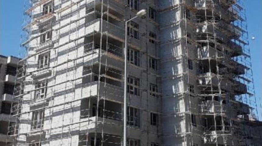 İnşaat Iş&ccedil;isi, Alacağı I&ccedil;in 10'uncu Kata &Ccedil;ıktı