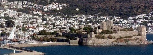 Bodrum Kalesi'nde Arkeologların Tepki Gösterdiği Proje