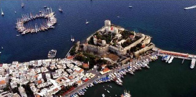 Bodrum Kalesi'nde Arkeologların Tepki Gösterdiği Proje