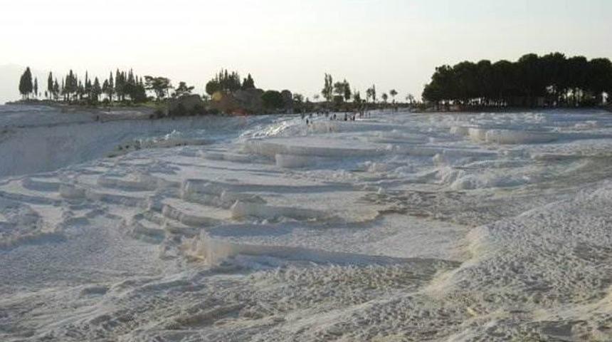 Pamukkale&rsquo;ye Girişin Suriyelilere Bedava Olduğu İddiası