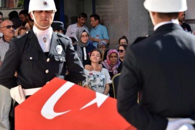 Denetim Noktasındaki Kazada Şehit Olan Polis, Memleketine Uğurlandı