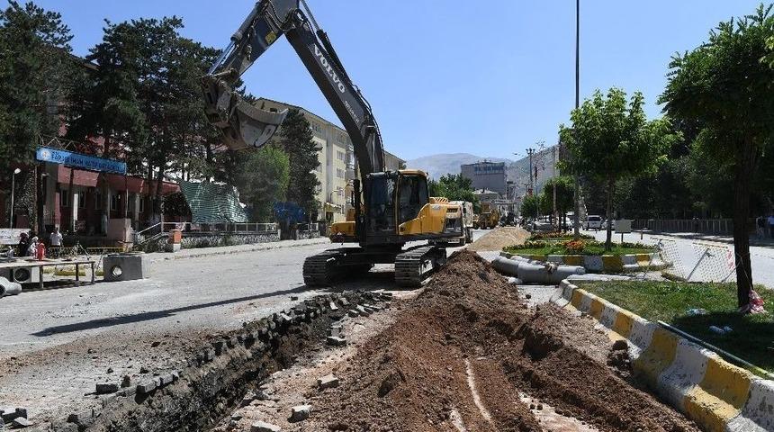 Muş Belediyesi Projelerini Hayata Ge&ccedil;iriyor