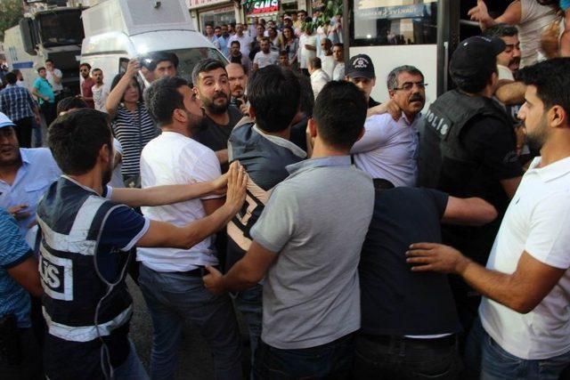 Diyarbakır’da Kesk’lilere Müdahale: 28 Gözaltı