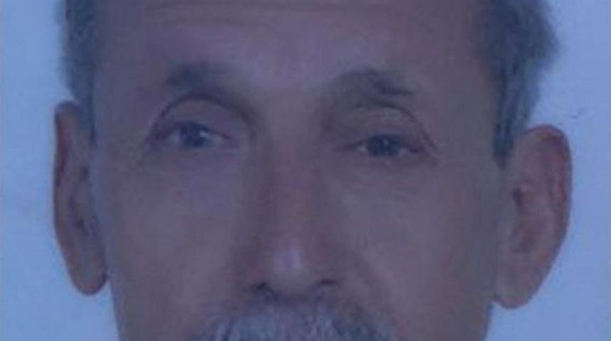 Bariyerlere &Ccedil;arpan Otomobilin S&uuml;r&uuml;c&uuml;s&uuml; &Ouml;ld&uuml;