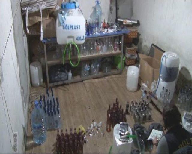 Bağcılar'da Sahte Içki Operasyonu: 2 Kişi Gözaltına Alındı