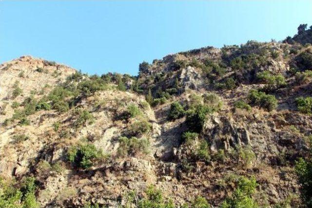 90 Metreden Kelebekler Vadisi ne D&uuml;şen &Ouml;ğretmen &Ouml;ld&uuml; 1