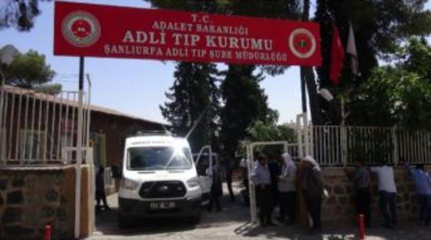 Servis Minib&uuml;s&uuml;nde N&ouml;bet Ge&ccedil;iren 5 Yaşındaki &Ccedil;ocuk &Ouml;ld&uuml;