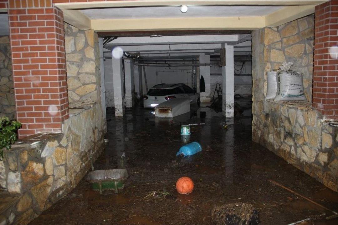 &Ccedil;anakkale&rsquo;de Sel Felaketi