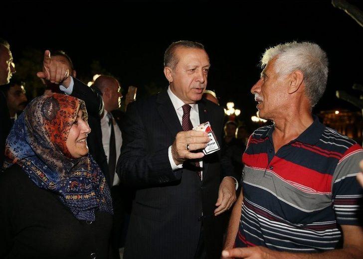 Cumhurbaşkanı Erdoğan, Şehitler Abidesi’ni Ziyaret Etti G1