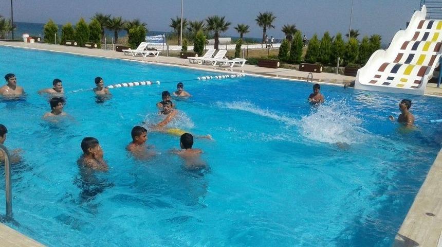 &Ouml;ğrenciler Kampta Tatilin Keyfini &Ccedil;ıkardı