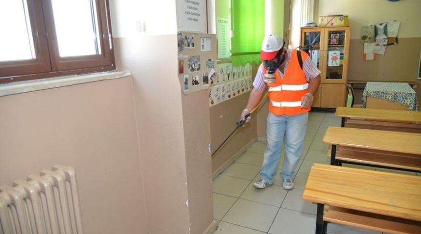 Melikgazi 351 Okulda Haşarata Karşı İla&ccedil;lama &Ccedil;alışması Yapıyor