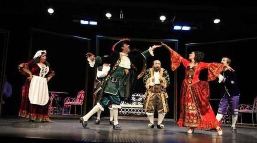 27 Yıllık Tiyatrocu 2 Kez Zabıta Yapıldı, Son Khk Ile Ihra&ccedil; Edildi