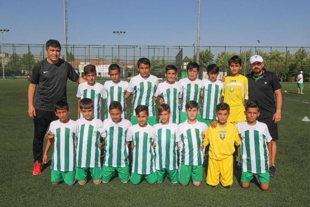 Y&uuml;zlerce Sporcu Şanlı Direnişin Hatıralarını Yaşatacak