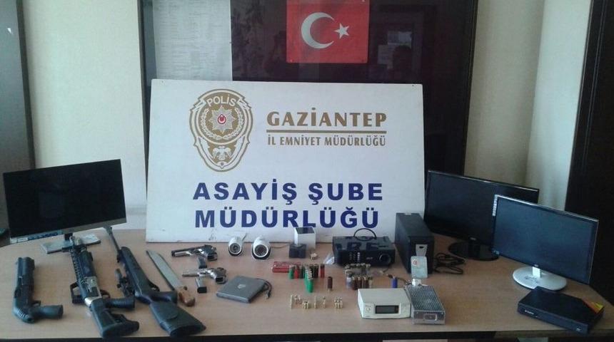 20 Ayrı Hırsızlık Olayıyla İlgili 13 G&ouml;zaltı