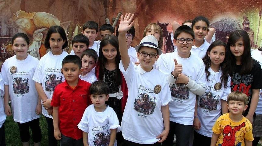 Kulaklığın Ucundaki Masallar