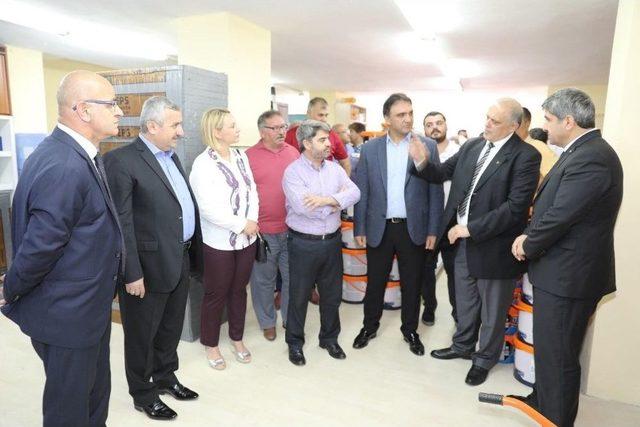 G&uuml;rsu&rsquo;nun İş Yerini Başkan Baran A&ccedil;tı 2